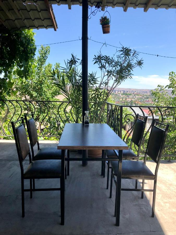 Goodhouse Apartment Ереван Екстериор снимка