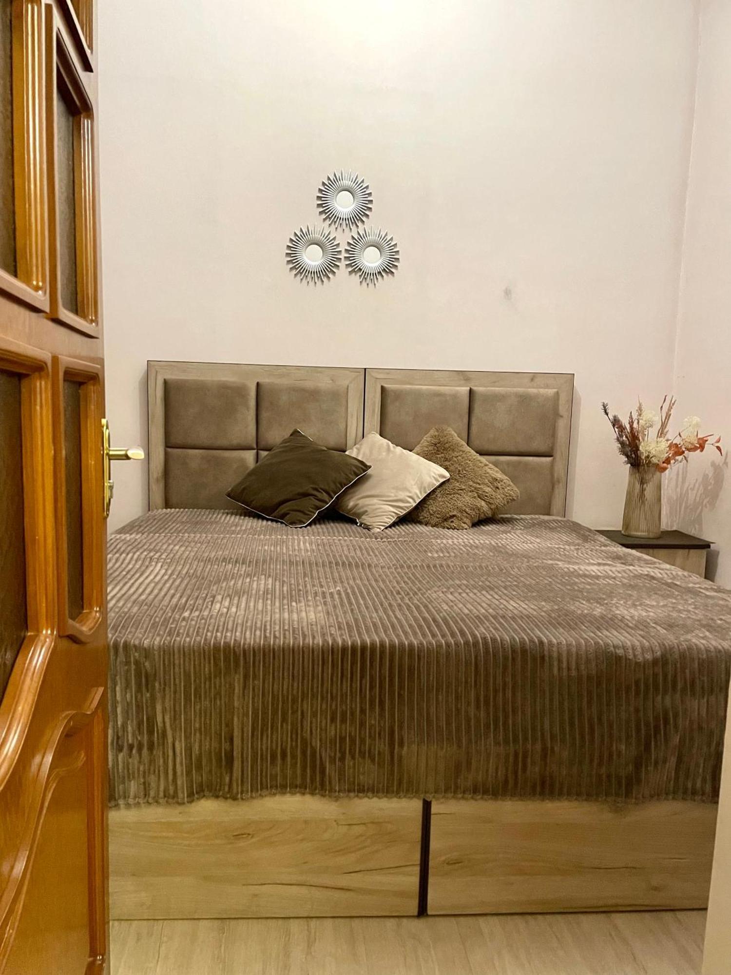 Goodhouse Apartment Ереван Екстериор снимка